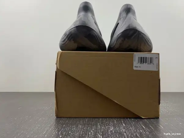 hype Adidas MX Granite IE4931 Foam Yeezy RNR 0324